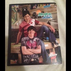 Drake and Josh notebook!!!