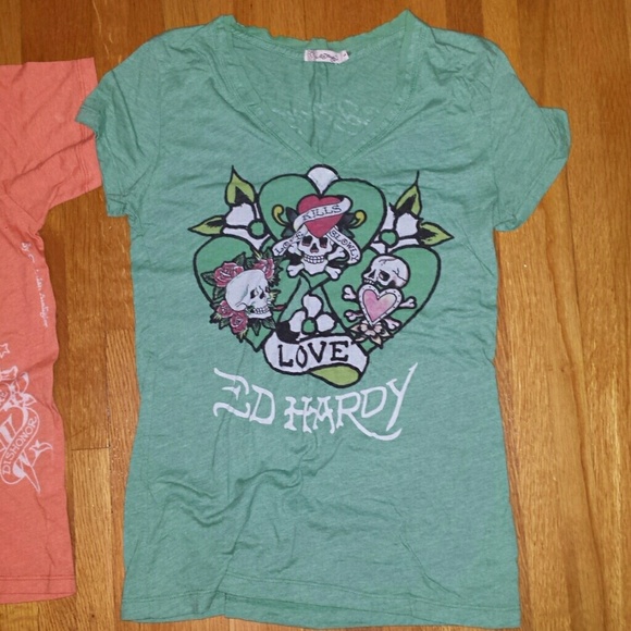 Bundle: 2 Ed Hardy tees - Picture 3 of 3