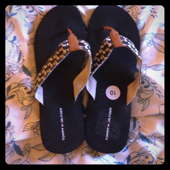 Cute Tommy Hilfiger Elephant Flip Flops