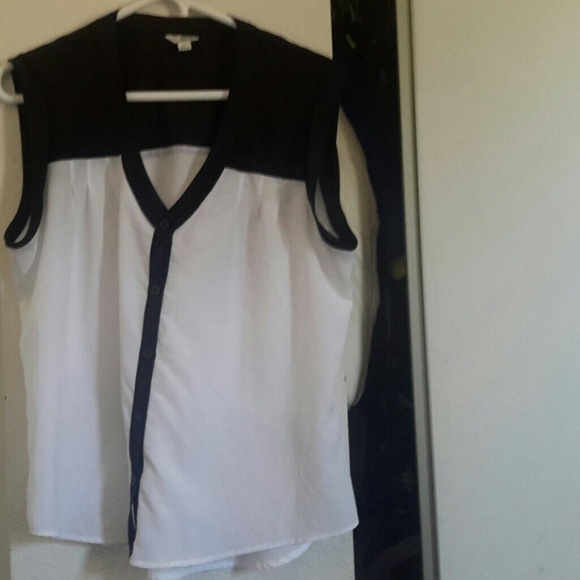 Cute blouse