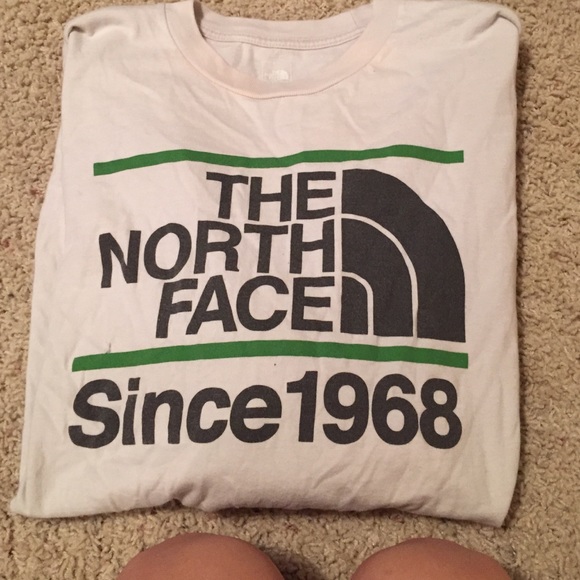 North face long sleeve tshirt