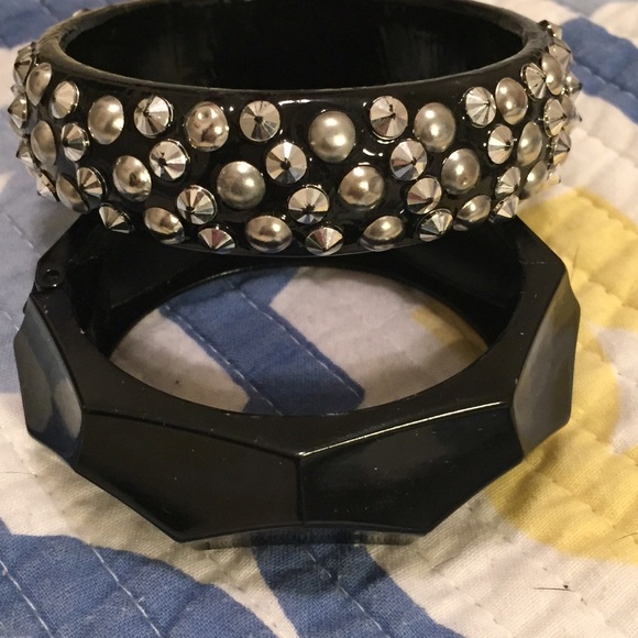 MBMJ geometric bangle - Picture 2 of 2