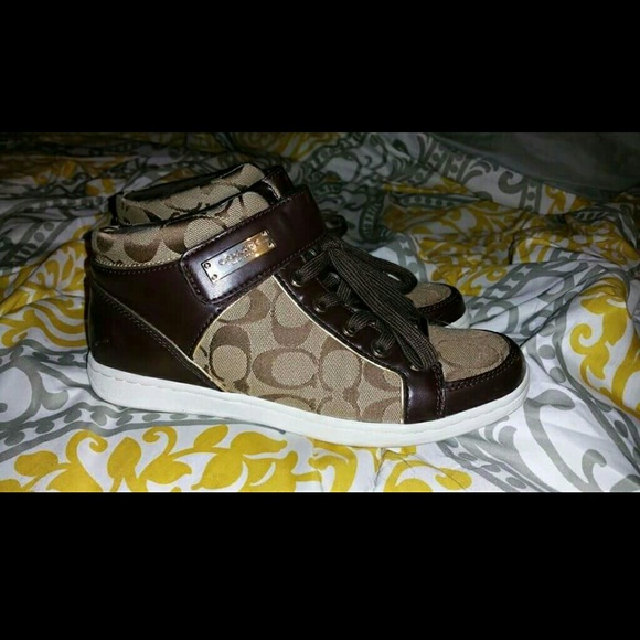 Coach high tops size 8 TRENDING!!