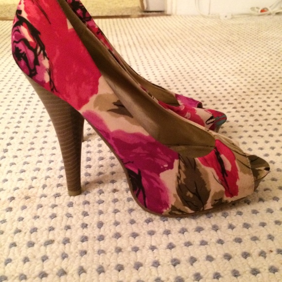 Madden Girl Shoes Madden Girl Floral Heel Poshmark