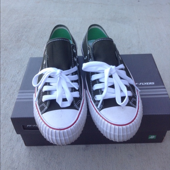 PF-FLYERS