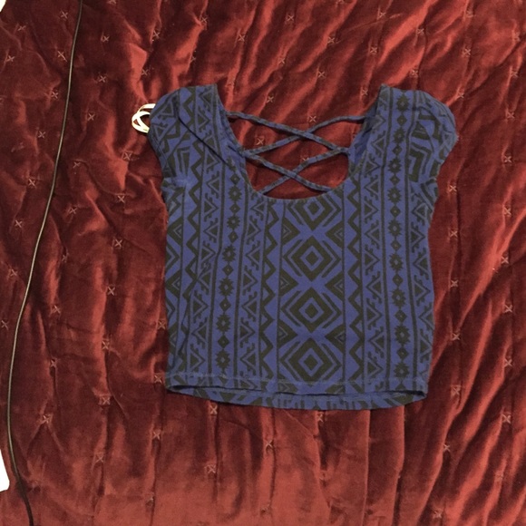 Blue tribal print crop  top from Forever 21 - Picture 1 of 4
