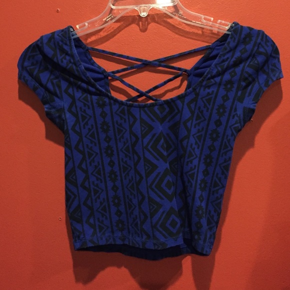 Blue tribal print crop  top from Forever 21 - Picture 4 of 4