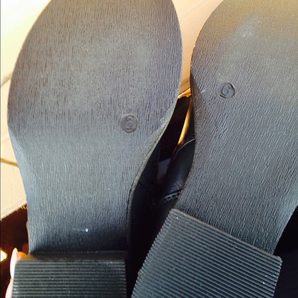 Mia thigh high black boots - Picture 3 of 4