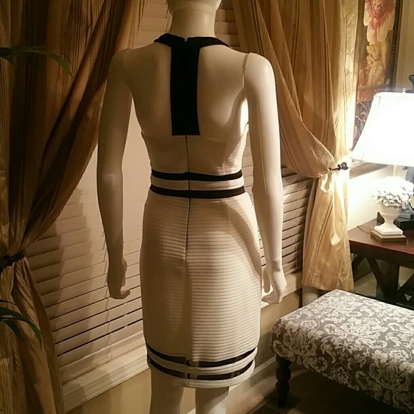 Beautiful Black and White T-strap Halter Dress - Picture 2 of 4