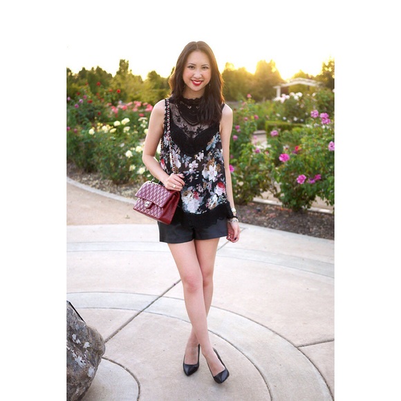 Nasty Gal Floral black lace top - Picture 4 of 4