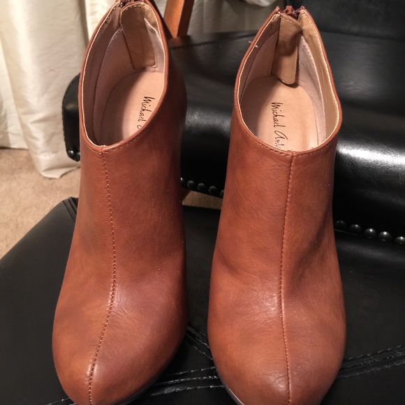 💥SOLD💥Michael Antonio High Heel Bootie - Picture 2 of 4