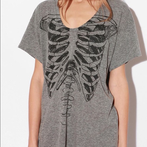 [SOLD❤️] Truly Madly Deeply Pocket Skeletee Tee - Picture 1 of 1