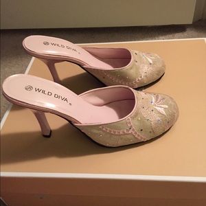 Pink Wild Diva sandals