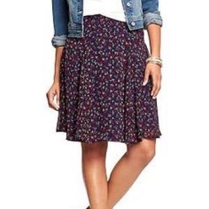 Old Navy | Navy floral skirt