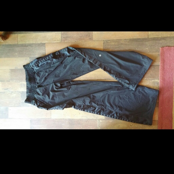 Lululemon Right Round Pants