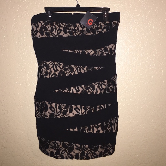 Guess Dresses & Skirts - Lace/ Black Short Dress