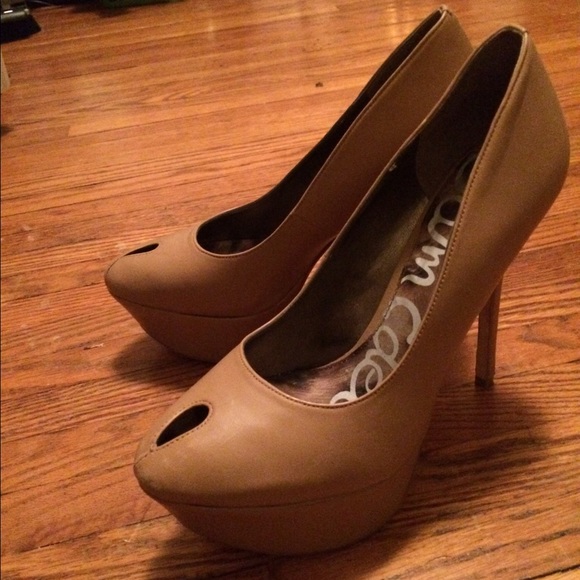 Sam Edelman nude Niland 5 inch peep toe pumps