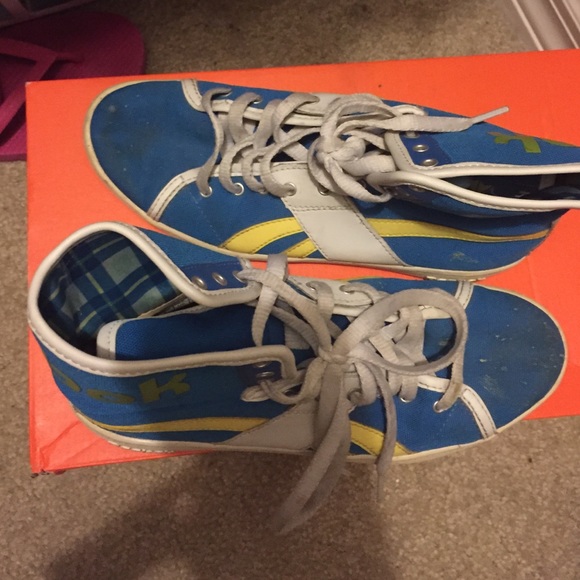 Yellow and blue reeboks size 6 - Picture 2 of 4
