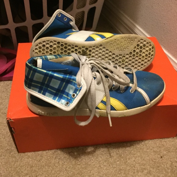 Yellow and blue reeboks size 6 - Picture 3 of 4