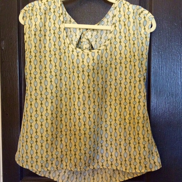 Vintage Bunny Bow Top