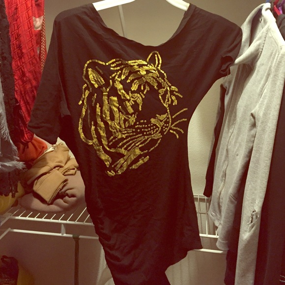 Black off the shoulder dress. Size XS - Picture 1 of 2