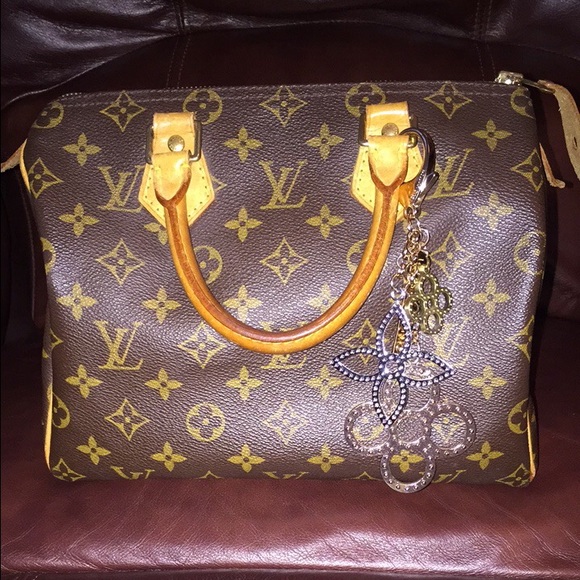⛔️SOLD⛔️ 💯% AUTHENTIC LOUIS VUITTON SPEEDY 25