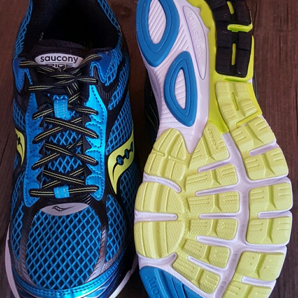 *SOLD*Men's Saucony Ride 7 running shoes