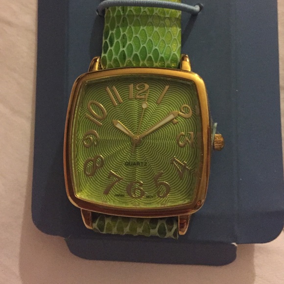 Bundle* 2 watches - Picture 2 of 4