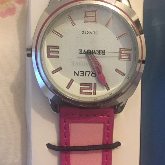 Bundle* 2 watches - Picture 4 of 4