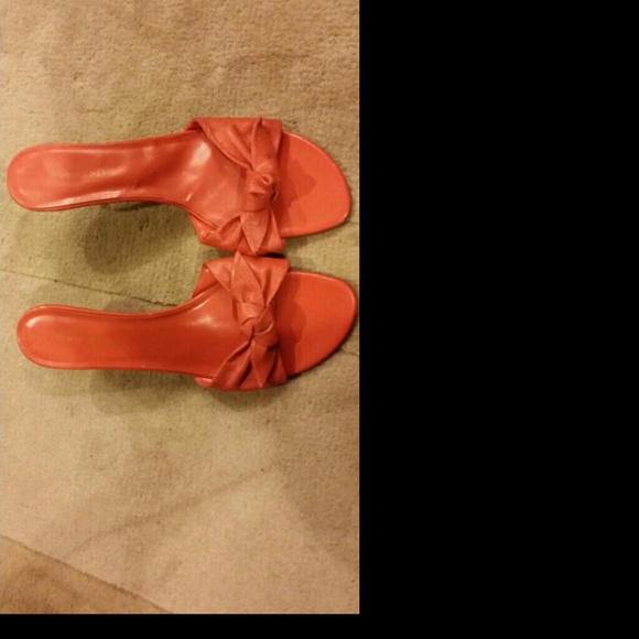 Orange slide with bow - Picture 1 of 2