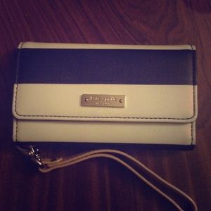 Kate Spade iPhone wristlet