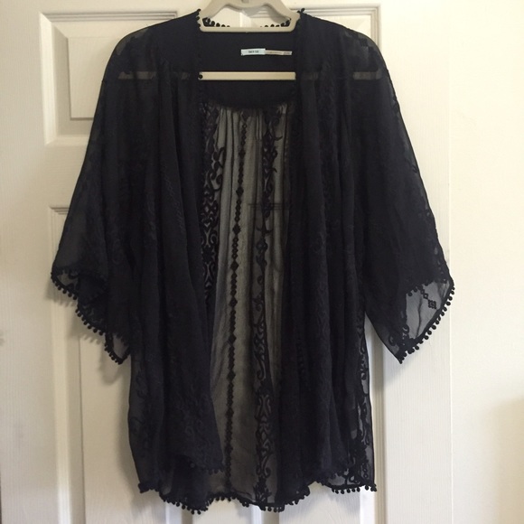 Urban outfitters black lace kimono
