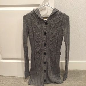 Gray long sweater.