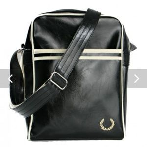 Classic Fred Perry bag