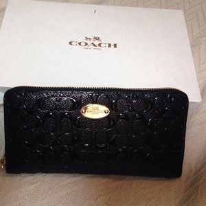 Brand New Black Coach Wallet- 100% Authentic