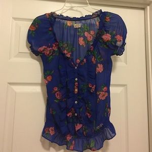 Hollister Ruffle Blouse 💛💙
