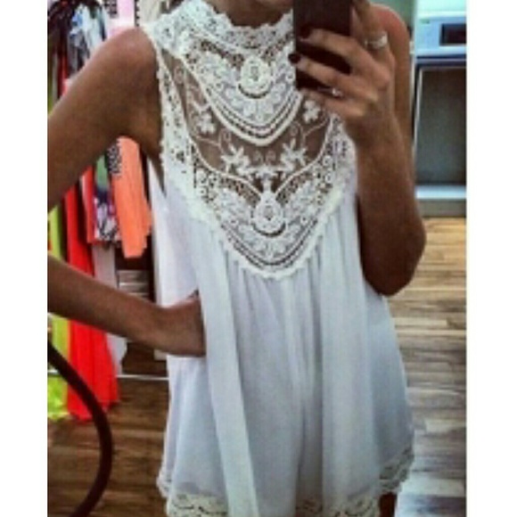 White lace stitching cheffon dress