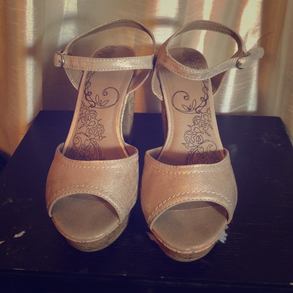 Jellypop Gold Wedges