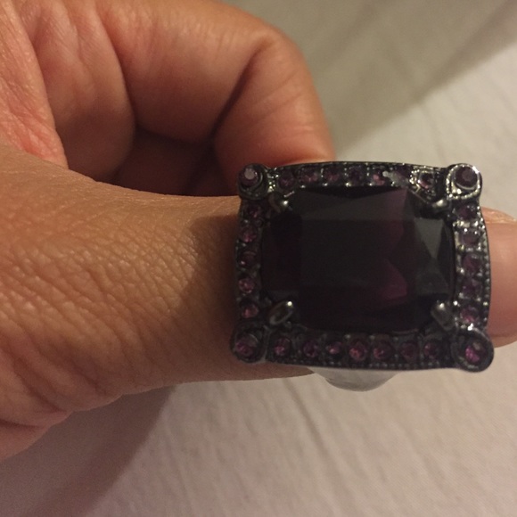 Black with purple ring - Picture 2 of 2