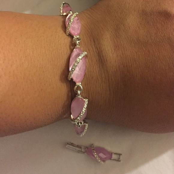 Pink and silver link bracelet - Picture 1 of 3
