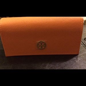 Tory Burch sunglasses case with a cloth pouch