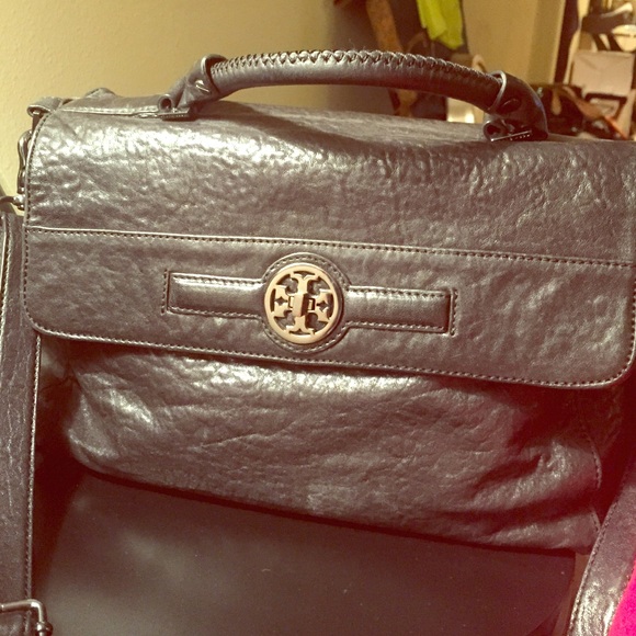 🌟SOLD🌟Authentic Tory Burch Cross Body Bag