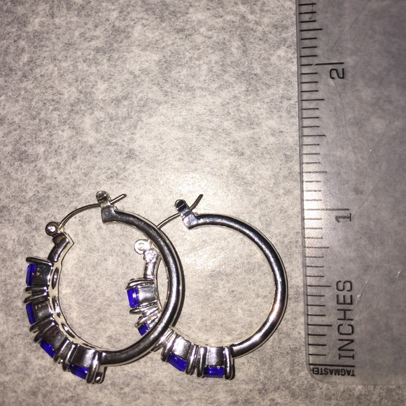 Sapphire rhinestone earrings - Picture 3 of 3