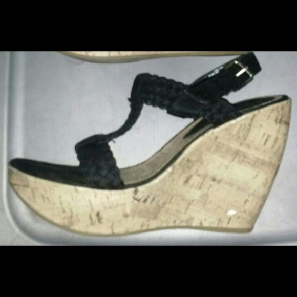 Shoes - Picture 2 of 4