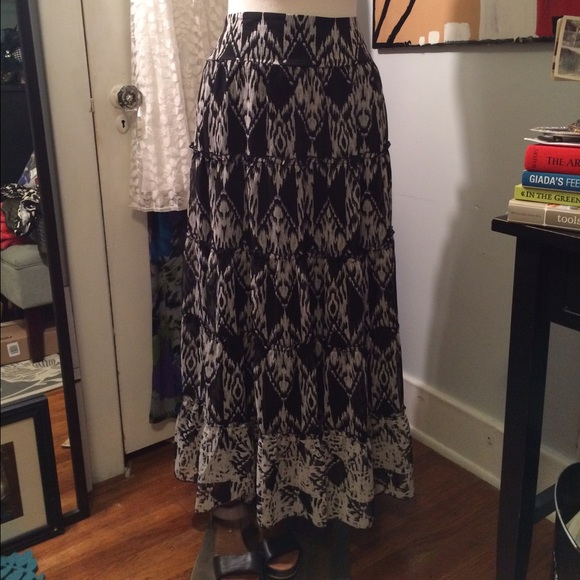 INC. Black & White Maxi Skirt.