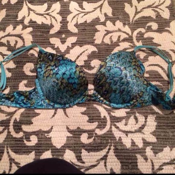 36B Victoria Secret