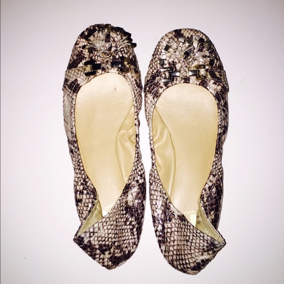 Report Shoes - Tassel Python Flats