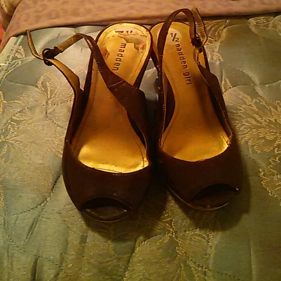 Cute paint print high heels