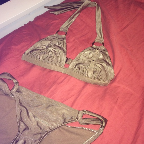 Bronze bikini
