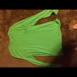 Mens vineyardvines long sleeve shirt.